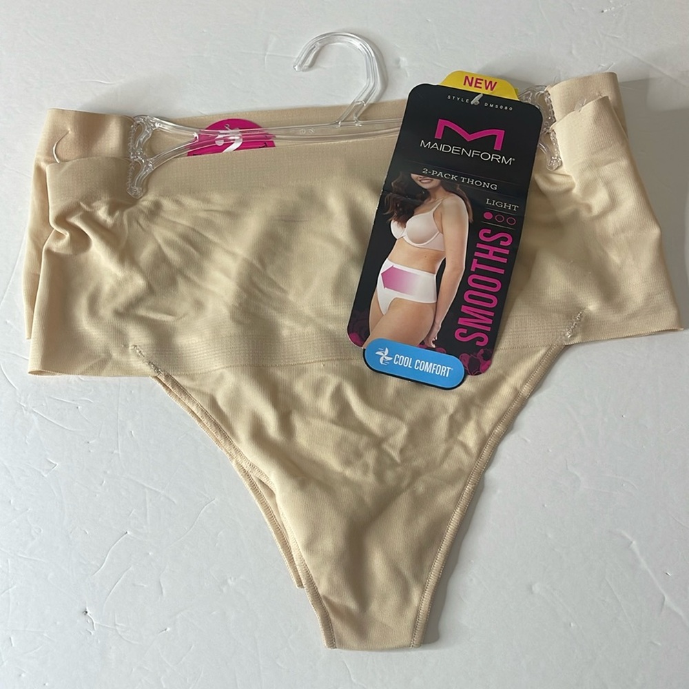 Maidenform Shaping Thongs 2 Pack Size Medium / 6